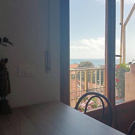 Appartamento A 50 Mt Dal Mare 로시냐노 솔바이 외부 사진
