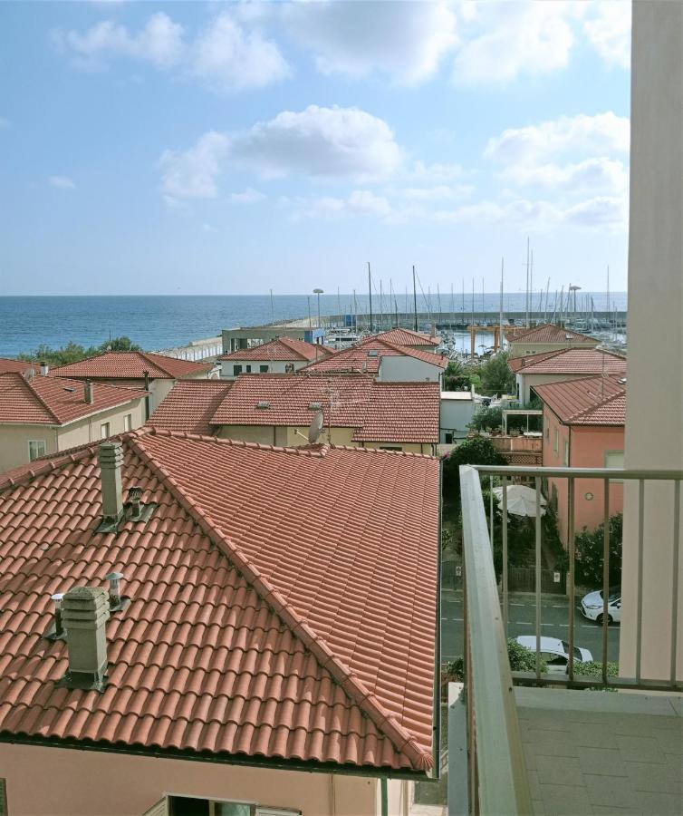 Appartamento A 50 Mt Dal Mare 로시냐노 솔바이 외부 사진